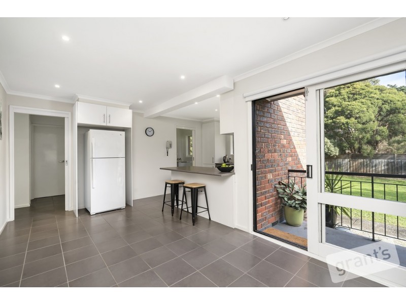 12 Gifford Close, Berwick VIC 3806