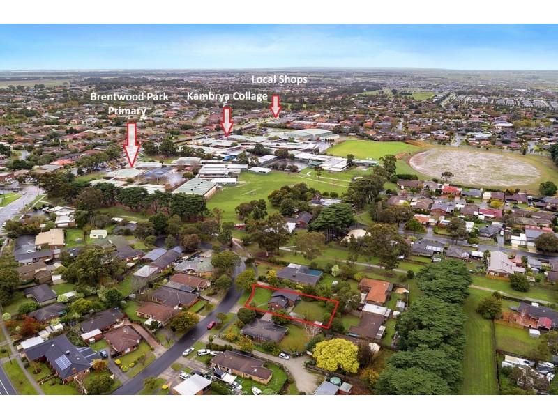 12 Gifford Close, Berwick VIC 3806