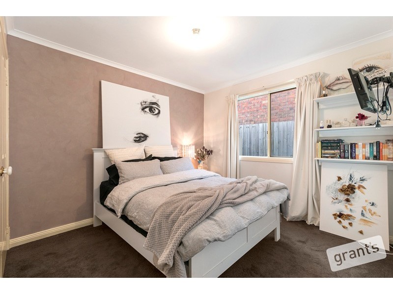 6 Grantham Crescent, Berwick VIC 3806