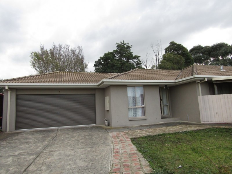 11 Nimbus Court, Hampton Park VIC 3976