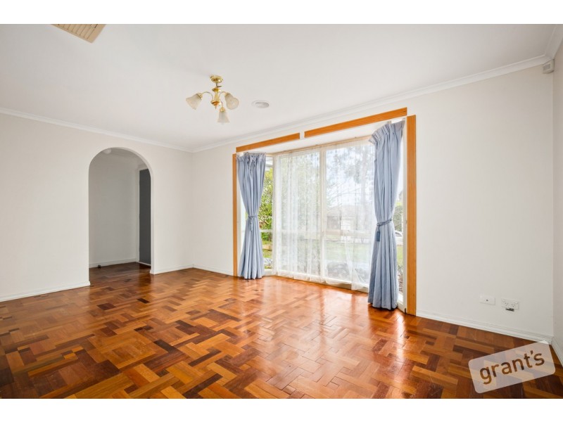 6 Howitt Court, Berwick VIC 3806