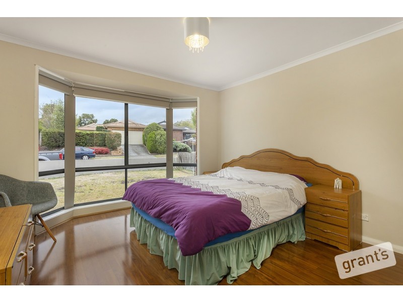 28 Ellenvale Drive, Narre Warren VIC 3805