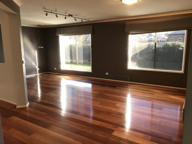 11 Avoca Place, Pakenham VIC 3810