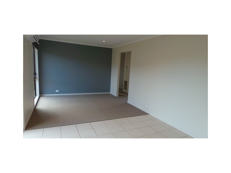 21 Sing Crescent, Berwick VIC 3806