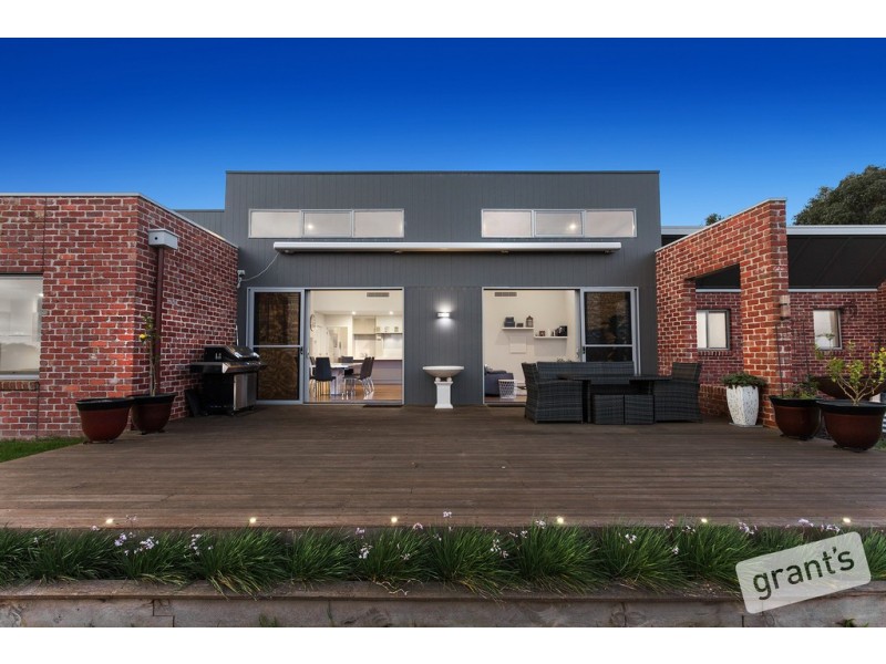 24 Eagle Rise, Nyora VIC 3987