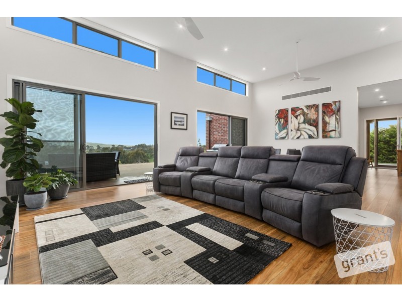 24 Eagle Rise, Nyora VIC 3987
