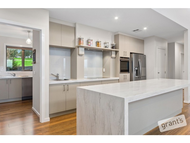 24 Eagle Rise, Nyora VIC 3987