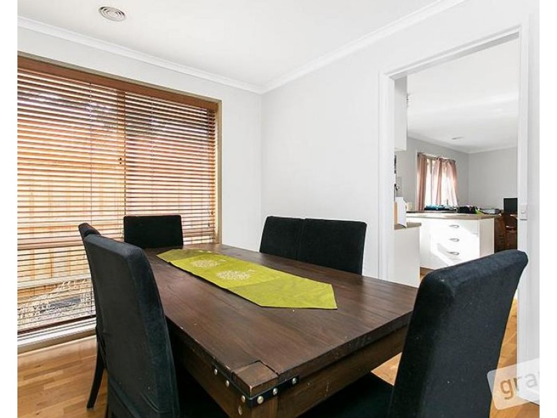 55 St Boswells Ave, Berwick VIC 3806