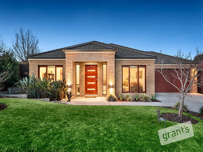 3 Azure Place, Narre Warren South VIC 3805