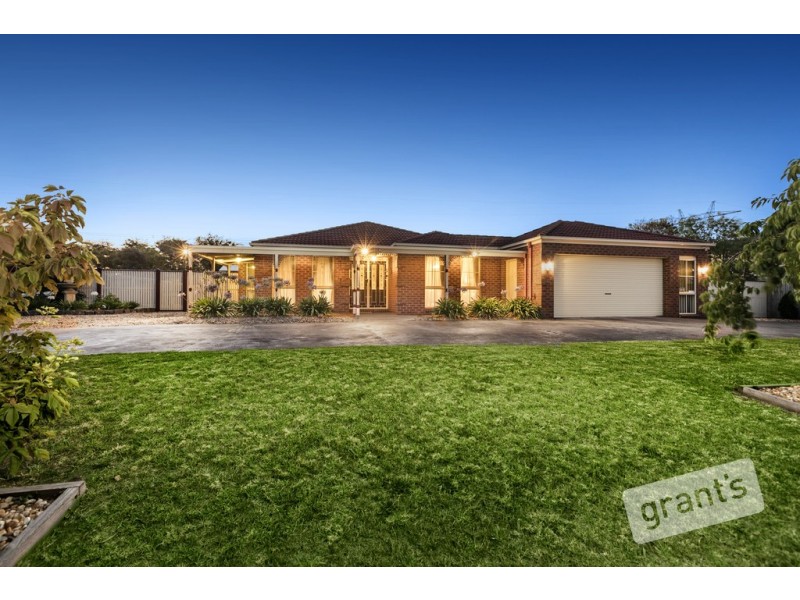 40-42 Langbourne Drive, Narre Warren South VIC 3805