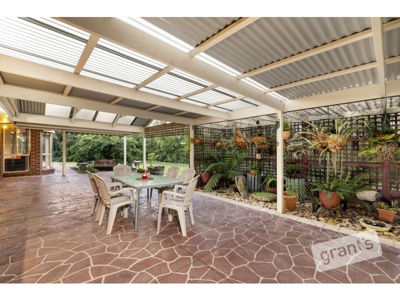 40-42 Langbourne Drive, Narre Warren South VIC 3805