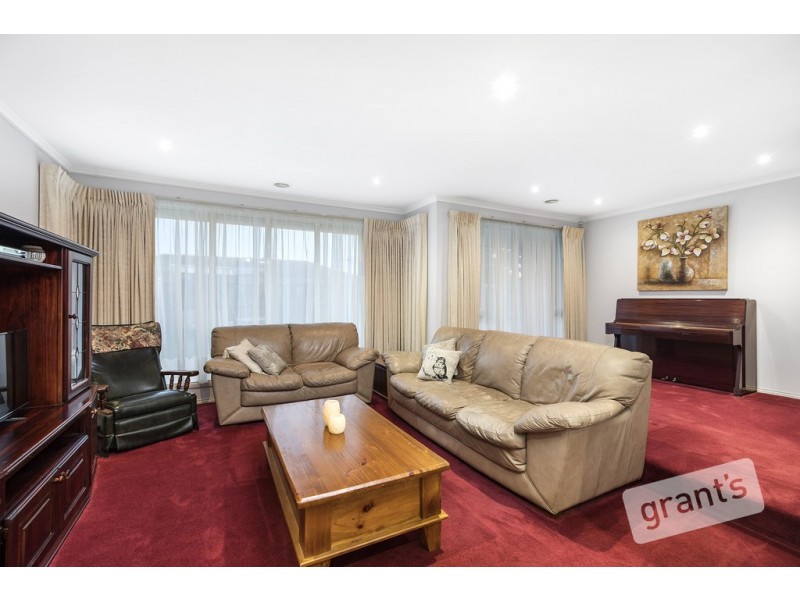 40-42 Langbourne Drive, Narre Warren South VIC 3805