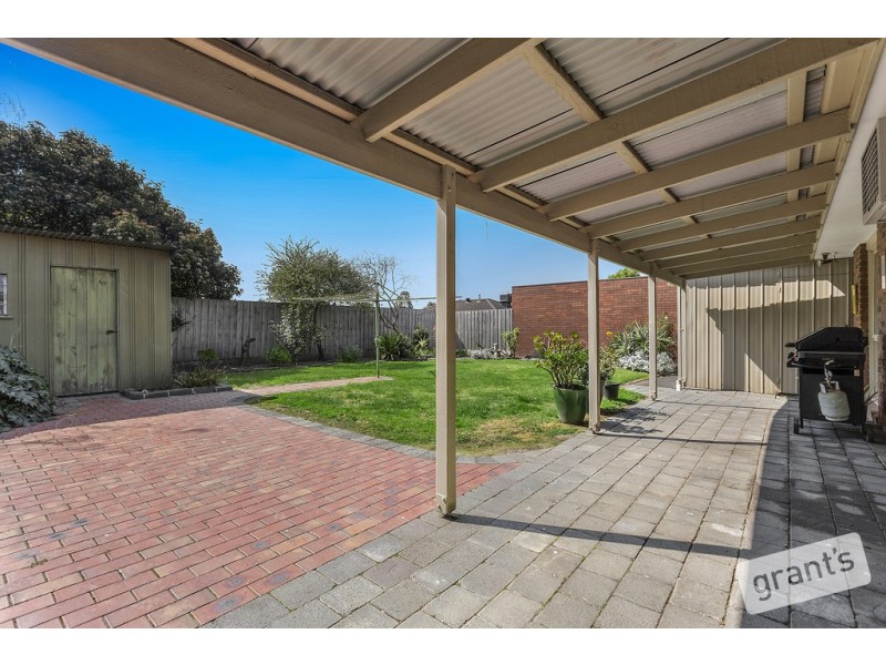 60 Blackwood Drive, Narre Warren VIC 3805