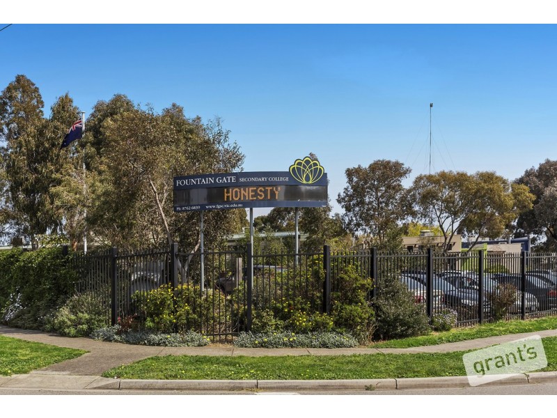 60 Blackwood Drive, Narre Warren VIC 3805