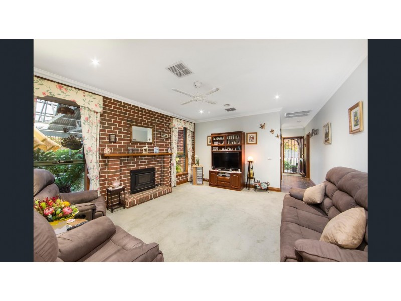4 Apsley Terrace, Berwick VIC 3806