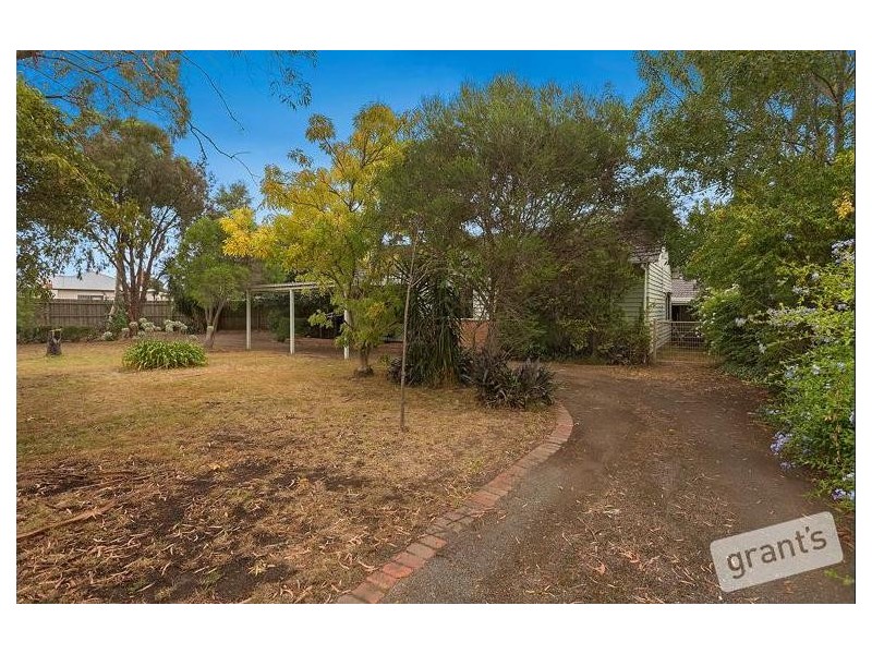 63 Princes Highway, Pakenham VIC 3810