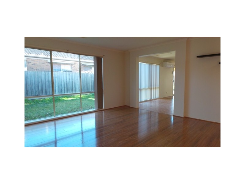 55 Streeton Way, Berwick VIC 3806