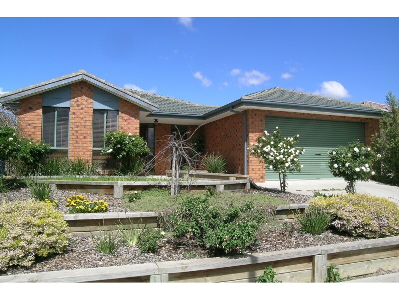 21 Shaftsbury Avenue, Berwick VIC 3806