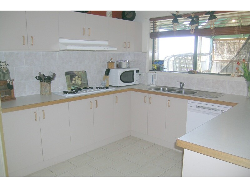 21 Shaftsbury Avenue, Berwick VIC 3806