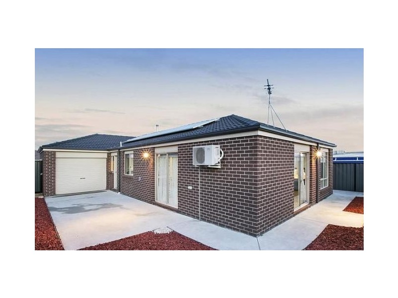 3 Sienna Way, Pakenham VIC 3810