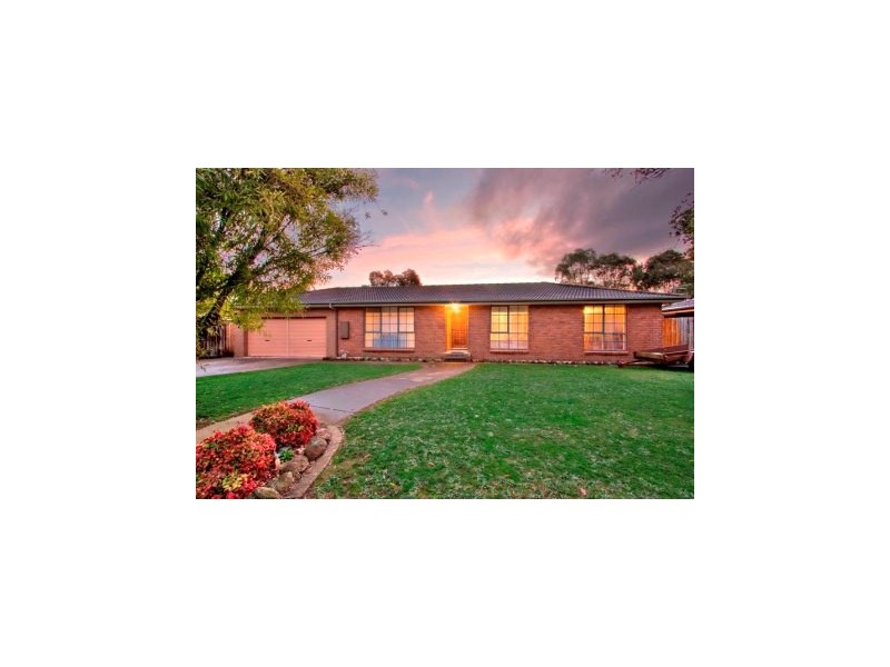 11 Cheviot  Ave, Berwick VIC 3806
