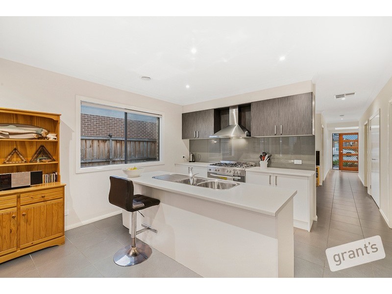 29 Macumba Drive, Clyde North VIC 3978