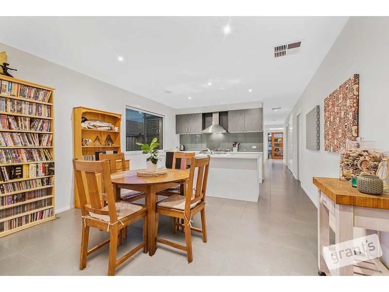 29 Macumba Drive, Clyde North VIC 3978