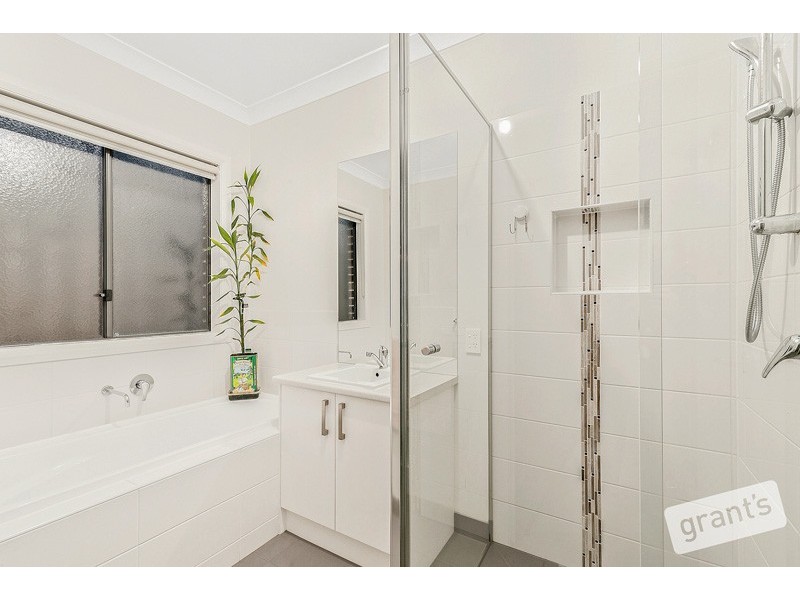 29 Macumba Drive, Clyde North VIC 3978