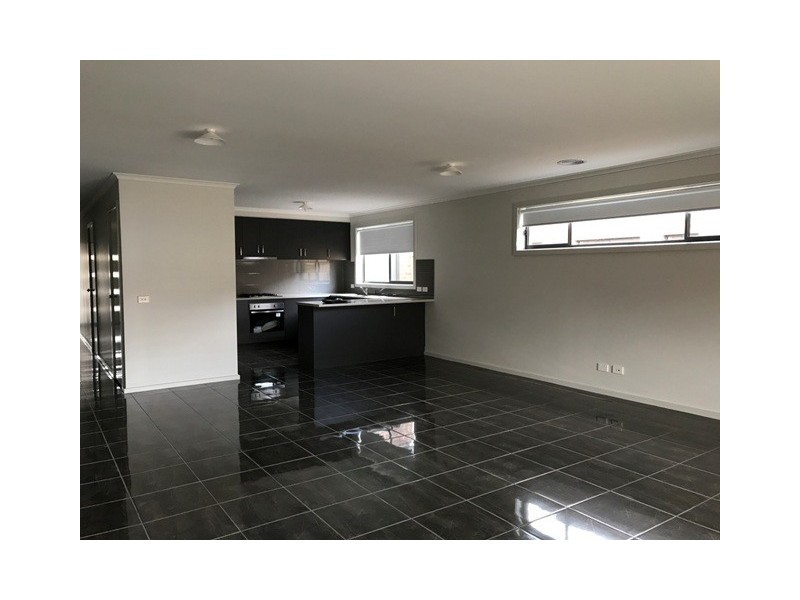 31 Copper Beech Road, Beaconsfield VIC 3807