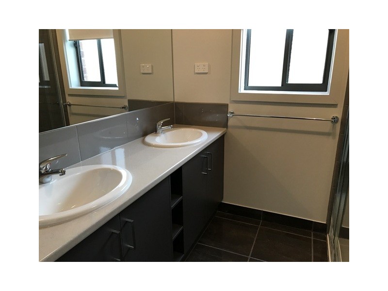 31 Copper Beech Road, Beaconsfield VIC 3807