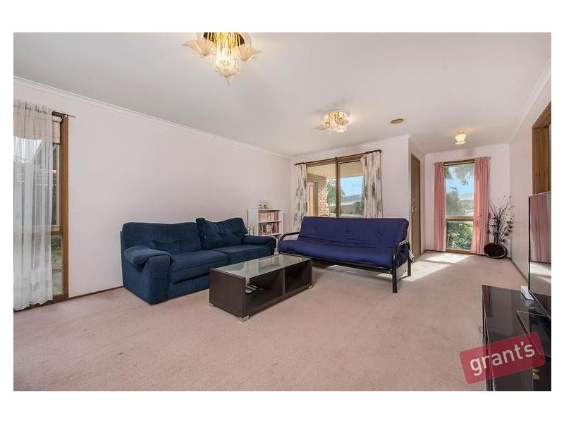 6 Durham Court, Narre Warren VIC 3805