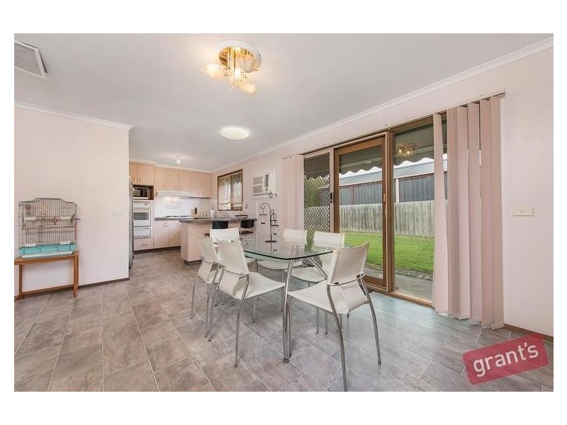 6 Durham Court, Narre Warren VIC 3805