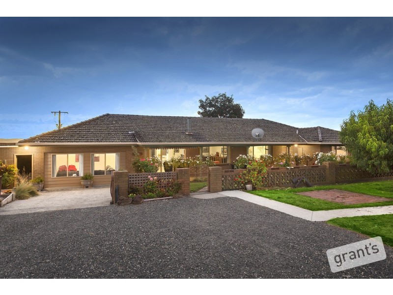31 Collins Road, Loch VIC 3945