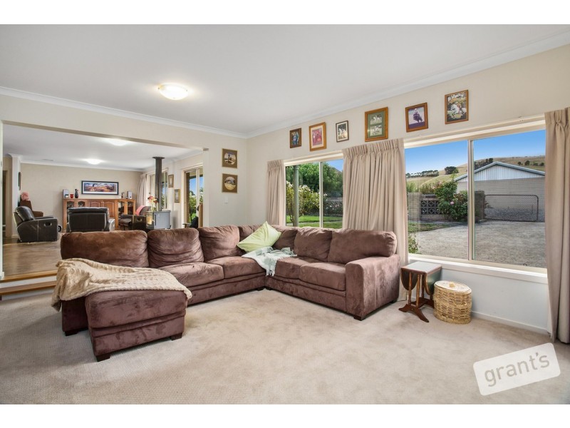 31 Collins Road, Loch VIC 3945