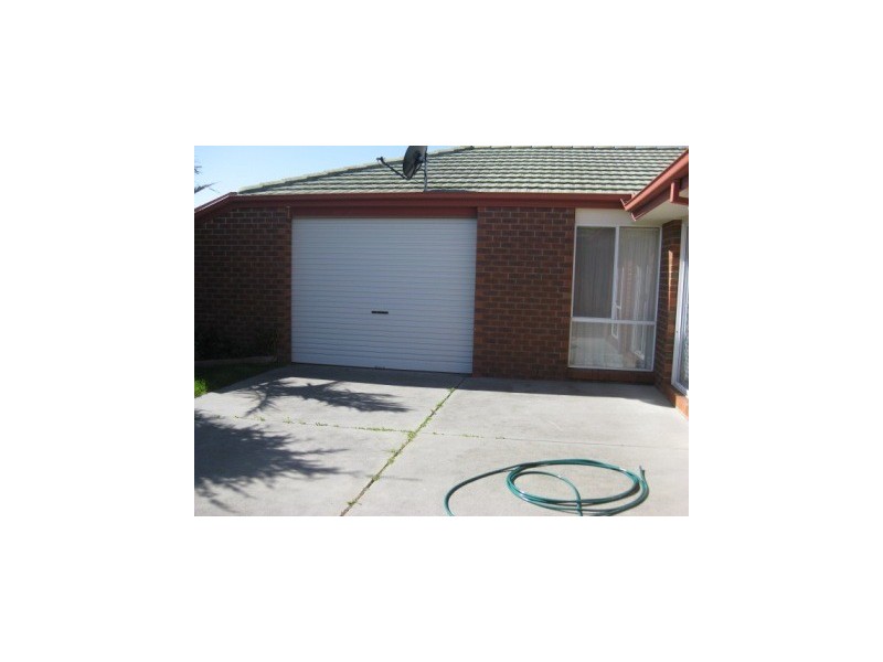 3 Bellevue Drive, Berwick VIC 3806