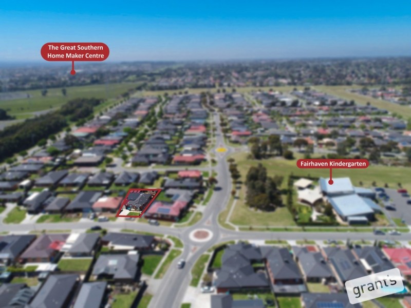 15 Nandaly Place, Cranbourne West VIC 3977