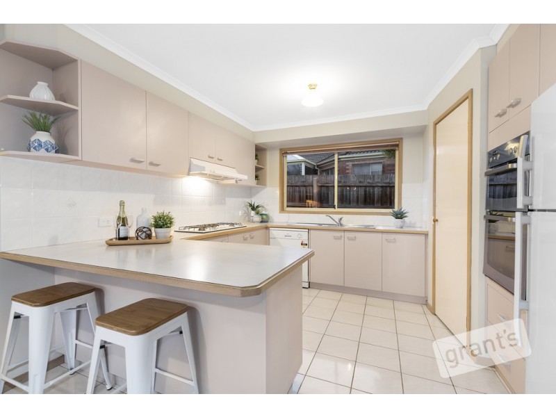 49 Bemersyde Drive, Berwick VIC 3806