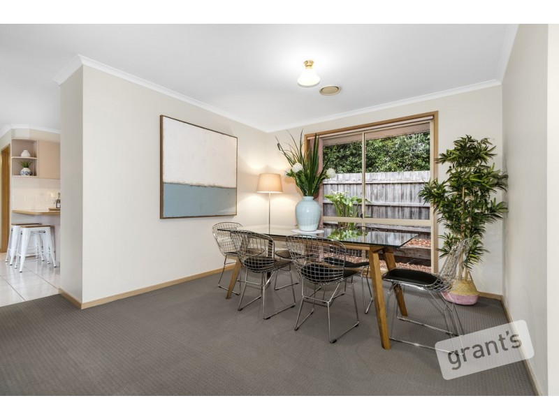 49 Bemersyde Drive, Berwick VIC 3806