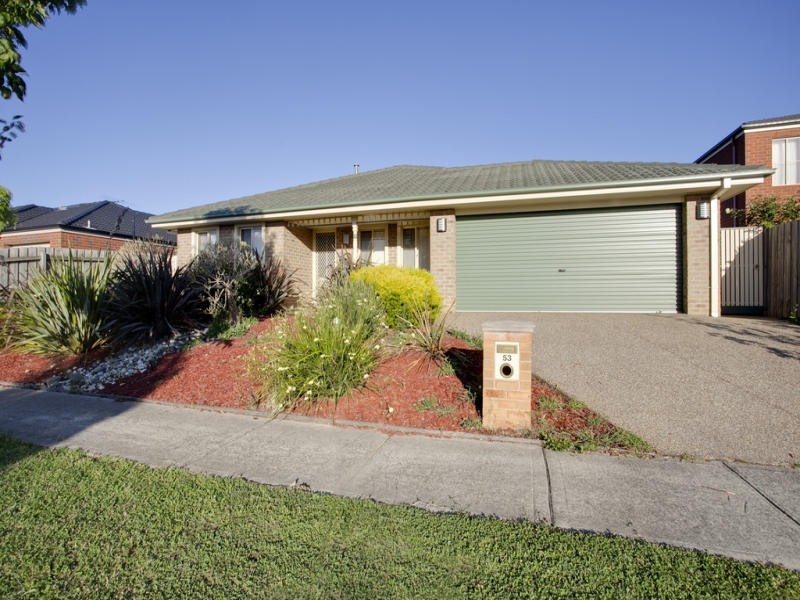 53 Rodlarni Cresent, Berwick VIC 3806