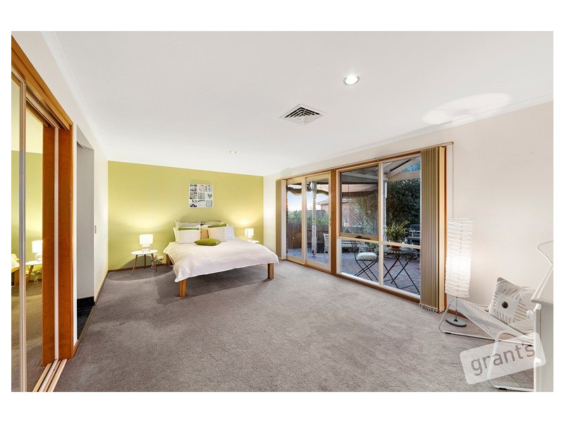 6 Werona Court, Berwick VIC 3806