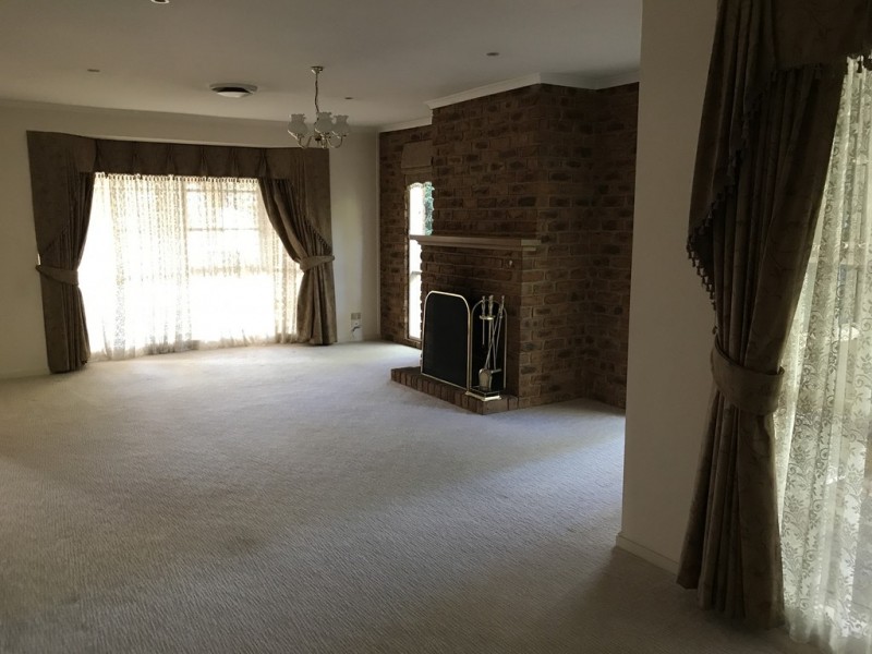 19 Tyntynder Close, Berwick VIC 3806