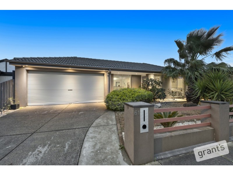 61 The Parkway, Hampton Park VIC 3976