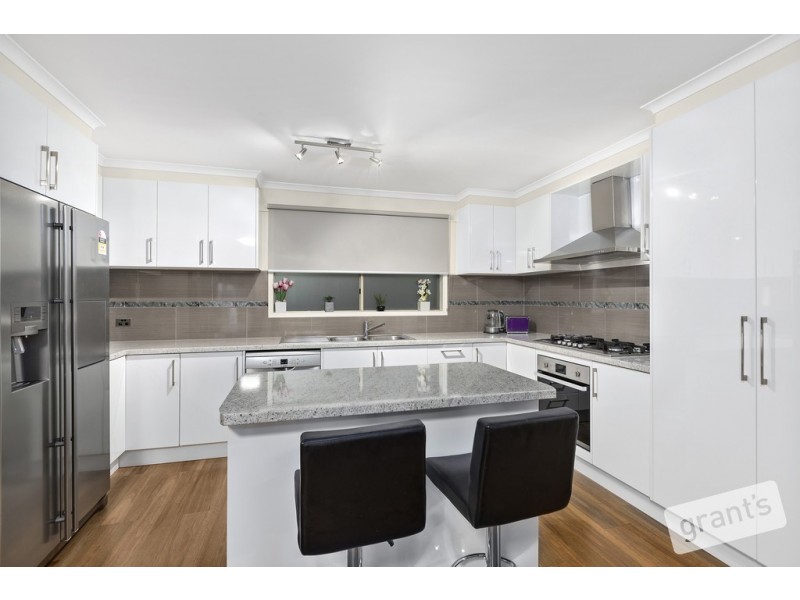 61 The Parkway, Hampton Park VIC 3976