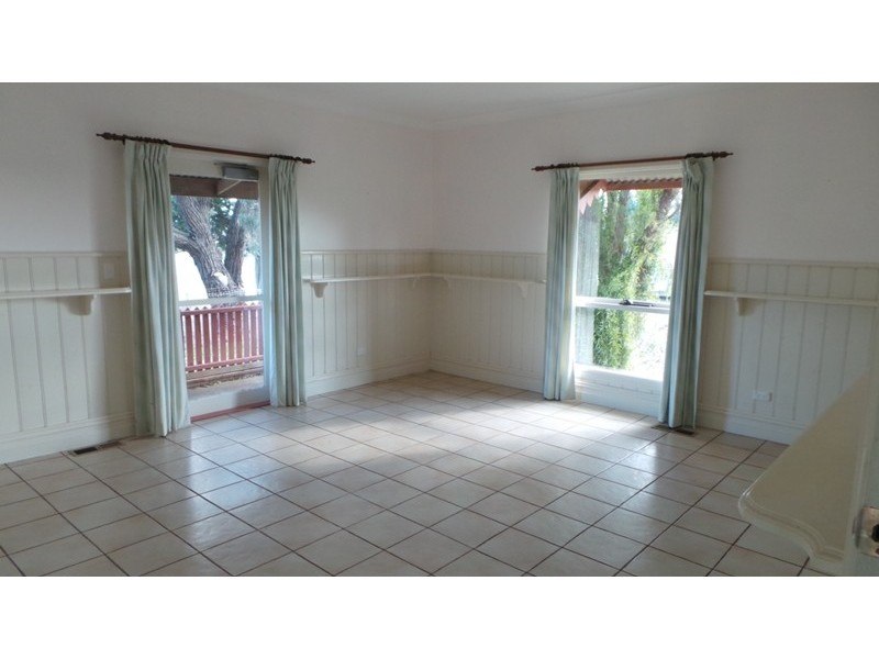 385 Berwick-Cranbourne Road, Clyde North VIC 3978