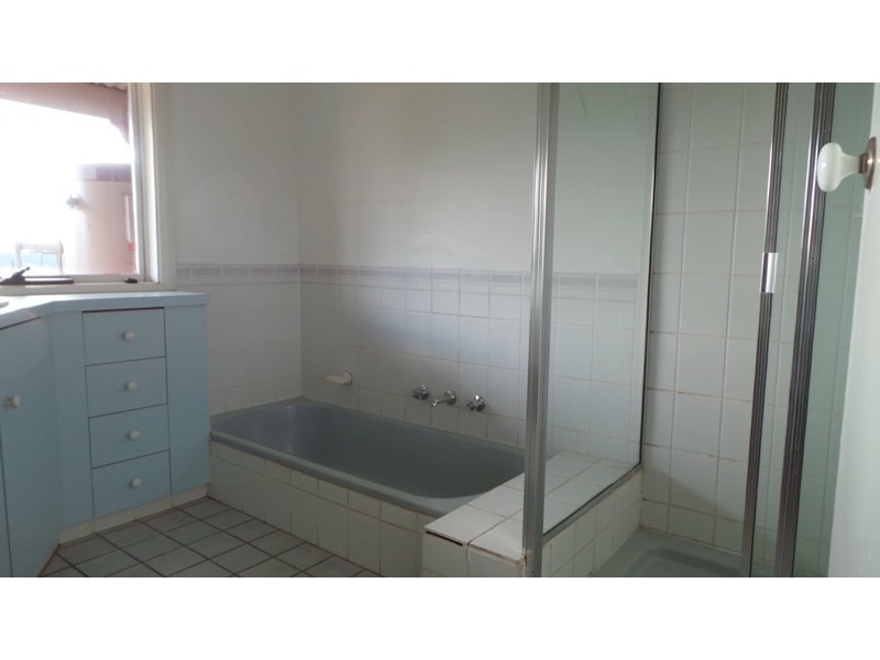 385 Berwick-Cranbourne Road, Clyde North VIC 3978