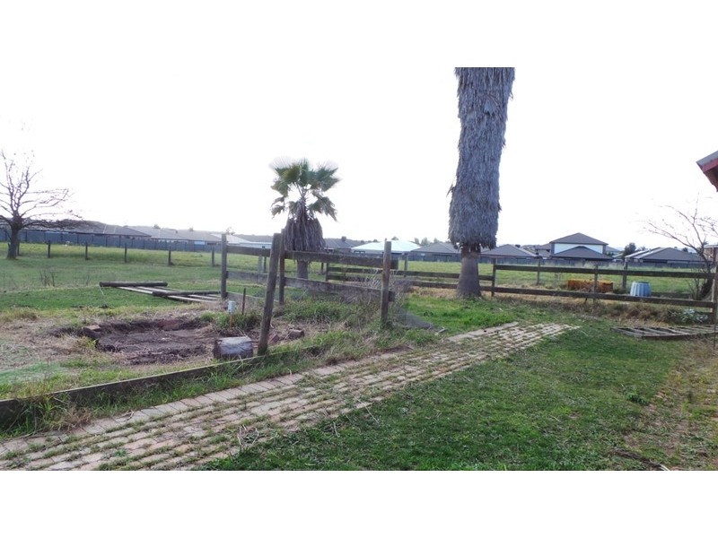 385 Berwick-Cranbourne Road, Clyde North VIC 3978