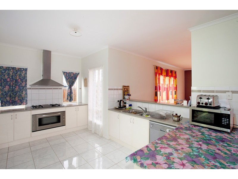 26 Ellen Road, Narre Warren South VIC 3805