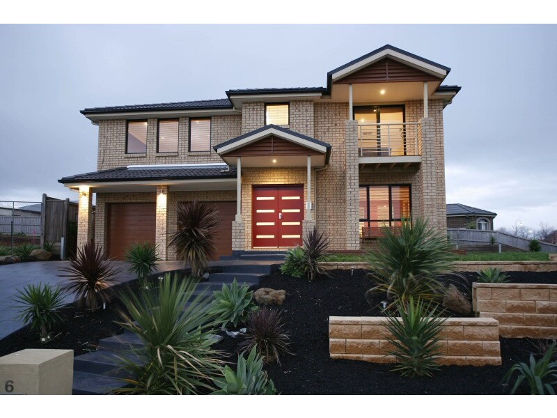 6 Ridgemont Drive, Berwick VIC 3806