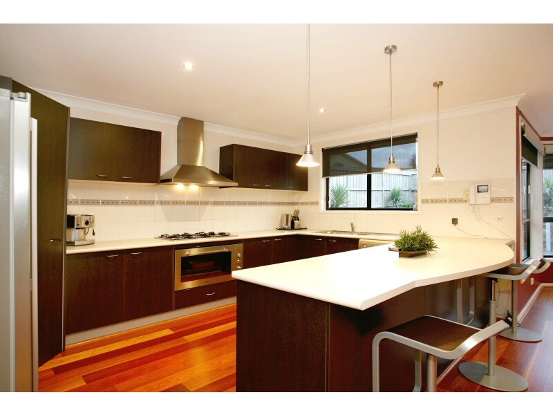 6 Ridgemont Drive, Berwick VIC 3806