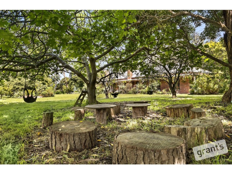 5 Kemp Crescent, Somerville VIC 3912